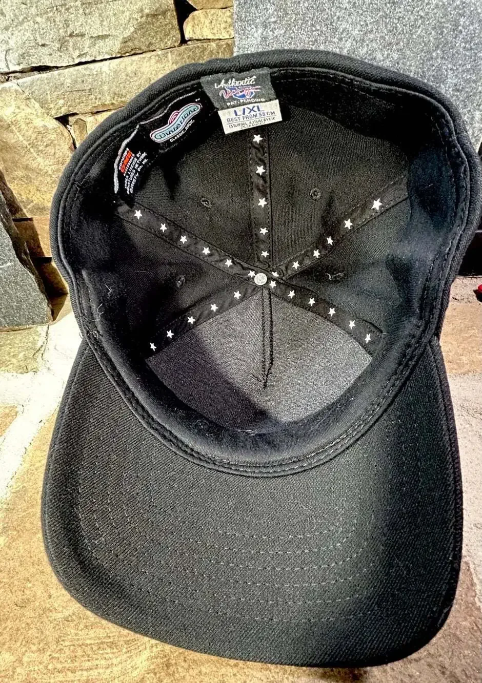 Lynyard Skynyrd black L/XL baseball Cap Skull Wings 2005